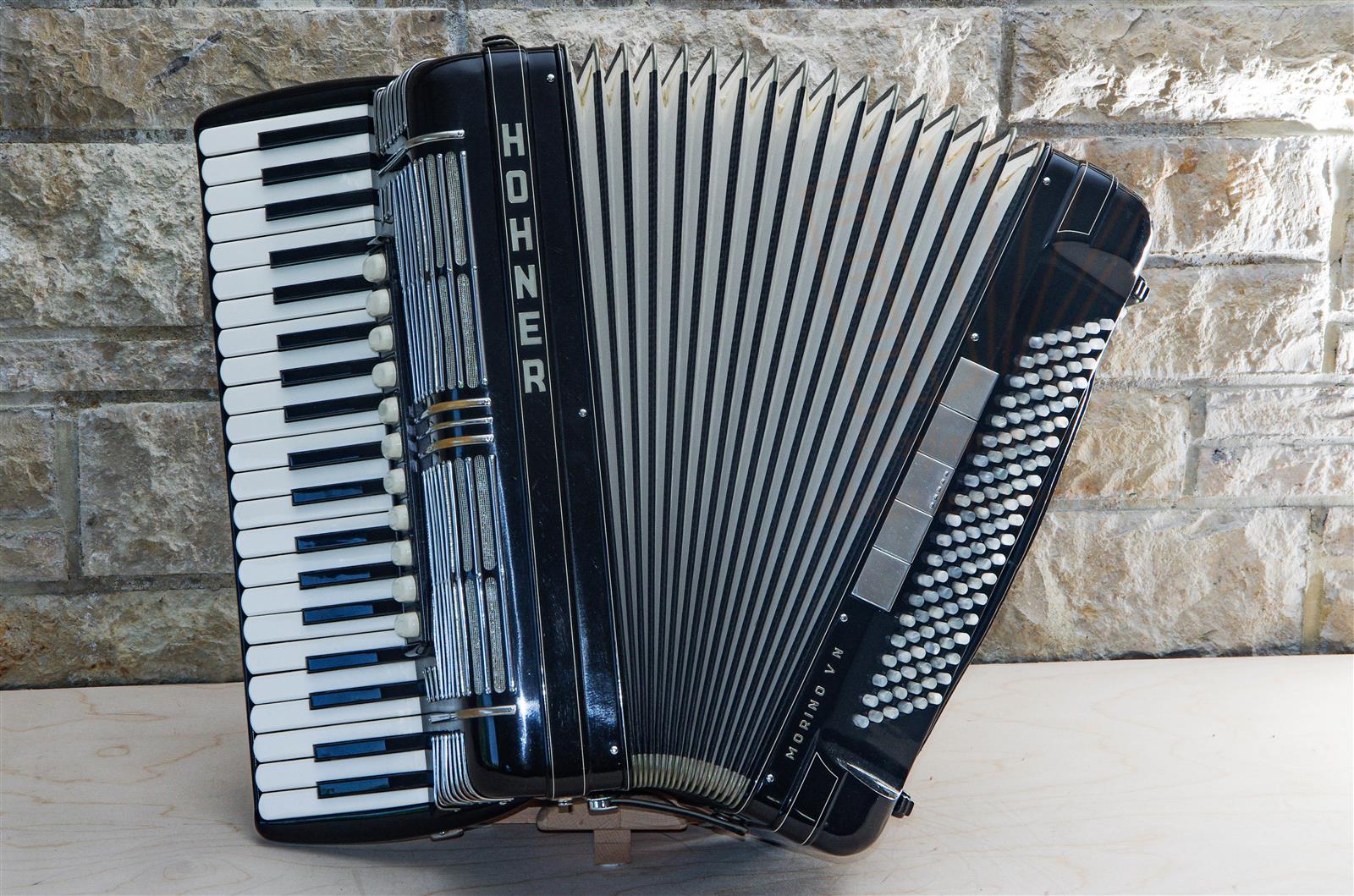 Akkordeon Hohner Morino V N - gebraucht Akkordeon Hohner Morino V N - gebraucht