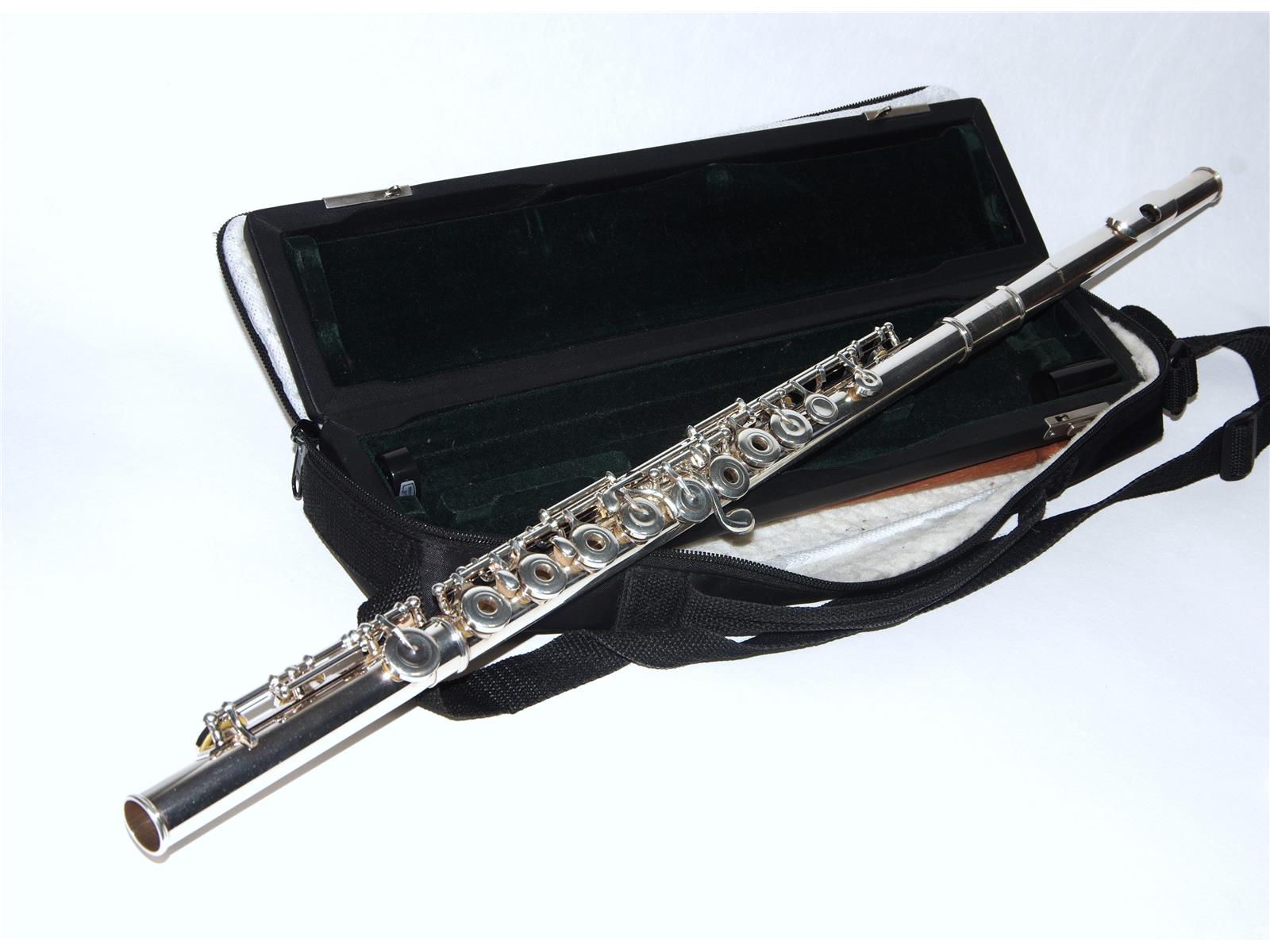 Querflöte Pearl PF-665 RE Ringklappen Vollsilberkopf, gebraucht Querflöte Pearl PF-665 RE Ringklappen Vollsilberkopf, gebraucht