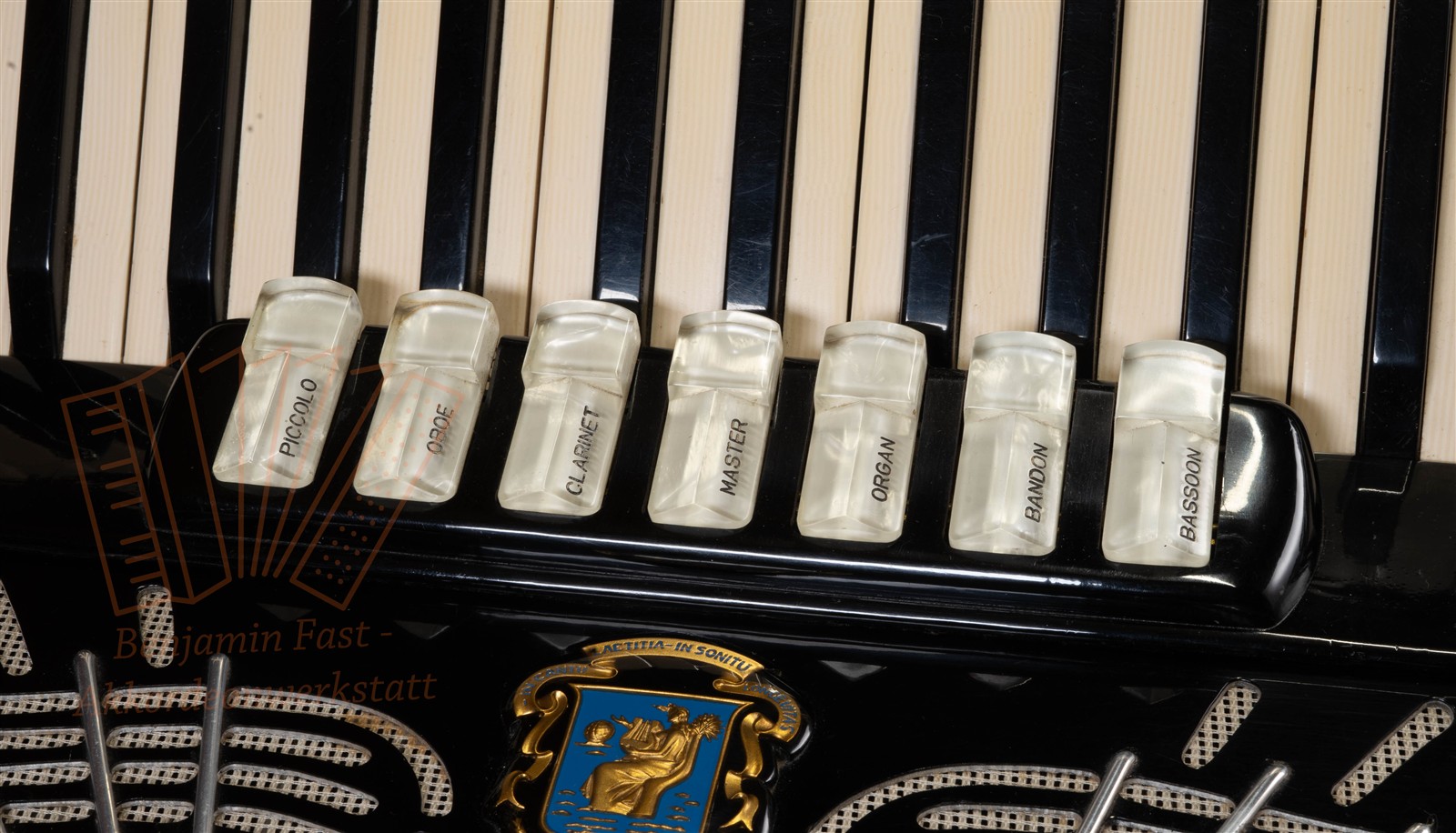 Akkordeon Serenelli 120 Bass schwarz, gebraucht Akkordeon Serenelli 120 Bass schwarz, gebraucht