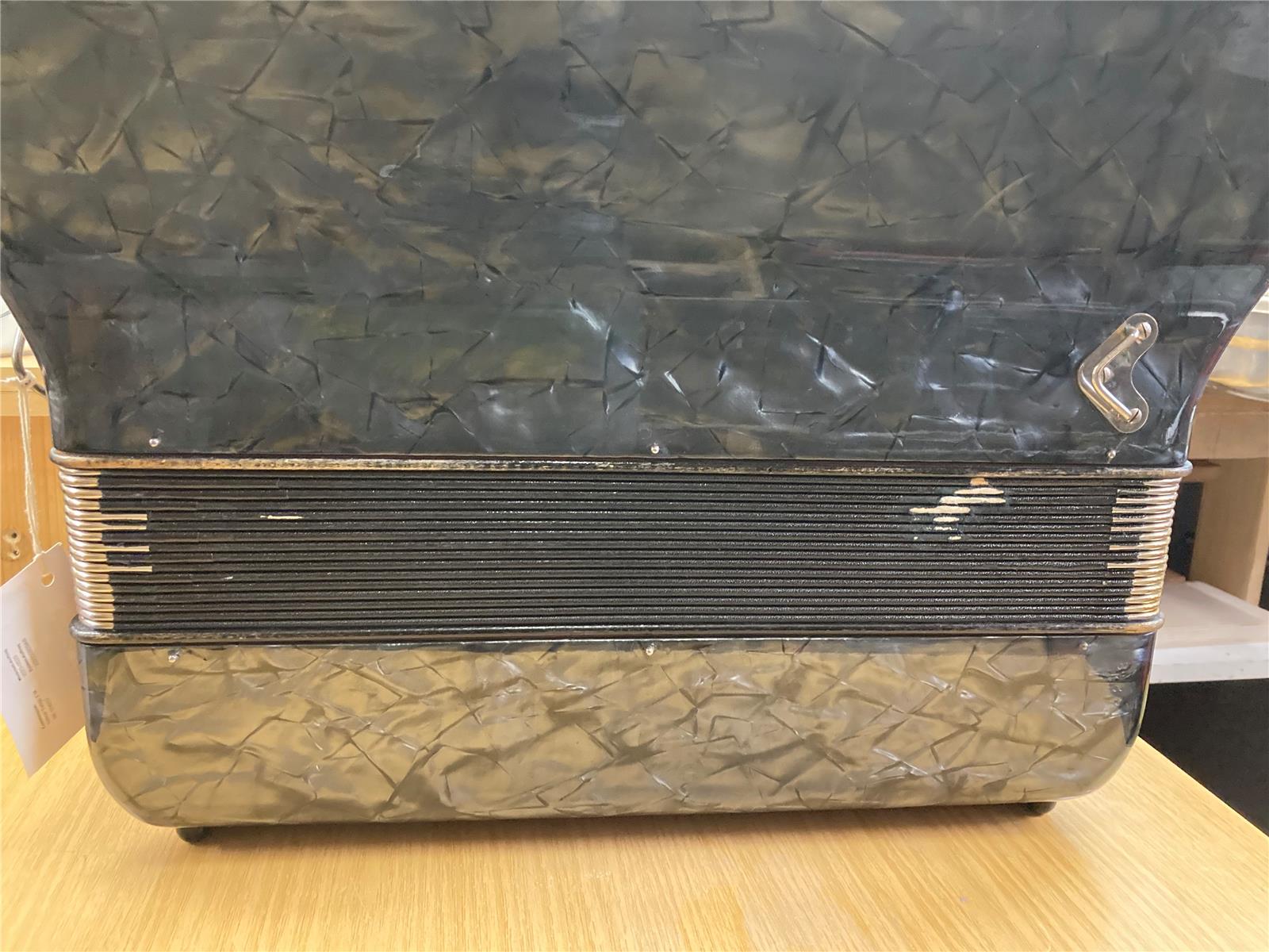 Akkordeon Hohner Tango II M grau LMM 37/96/III/9/3 - gebraucht