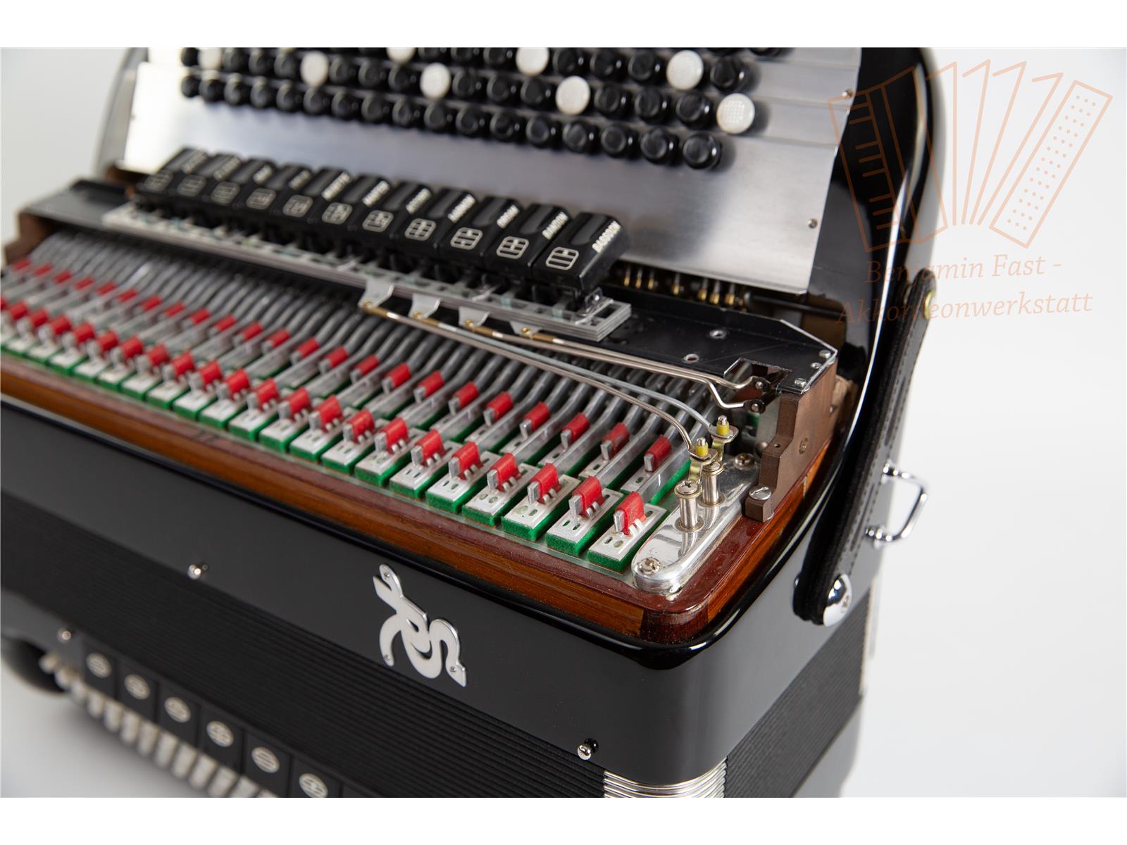 Knopfakkordeon SR Cassotto C-Griff a Mano 4-chörig Sabbatini gebraucht Knopfakkordeon SR Cassotto C-Griff a Mano 4-chörig Sabbatini gebraucht