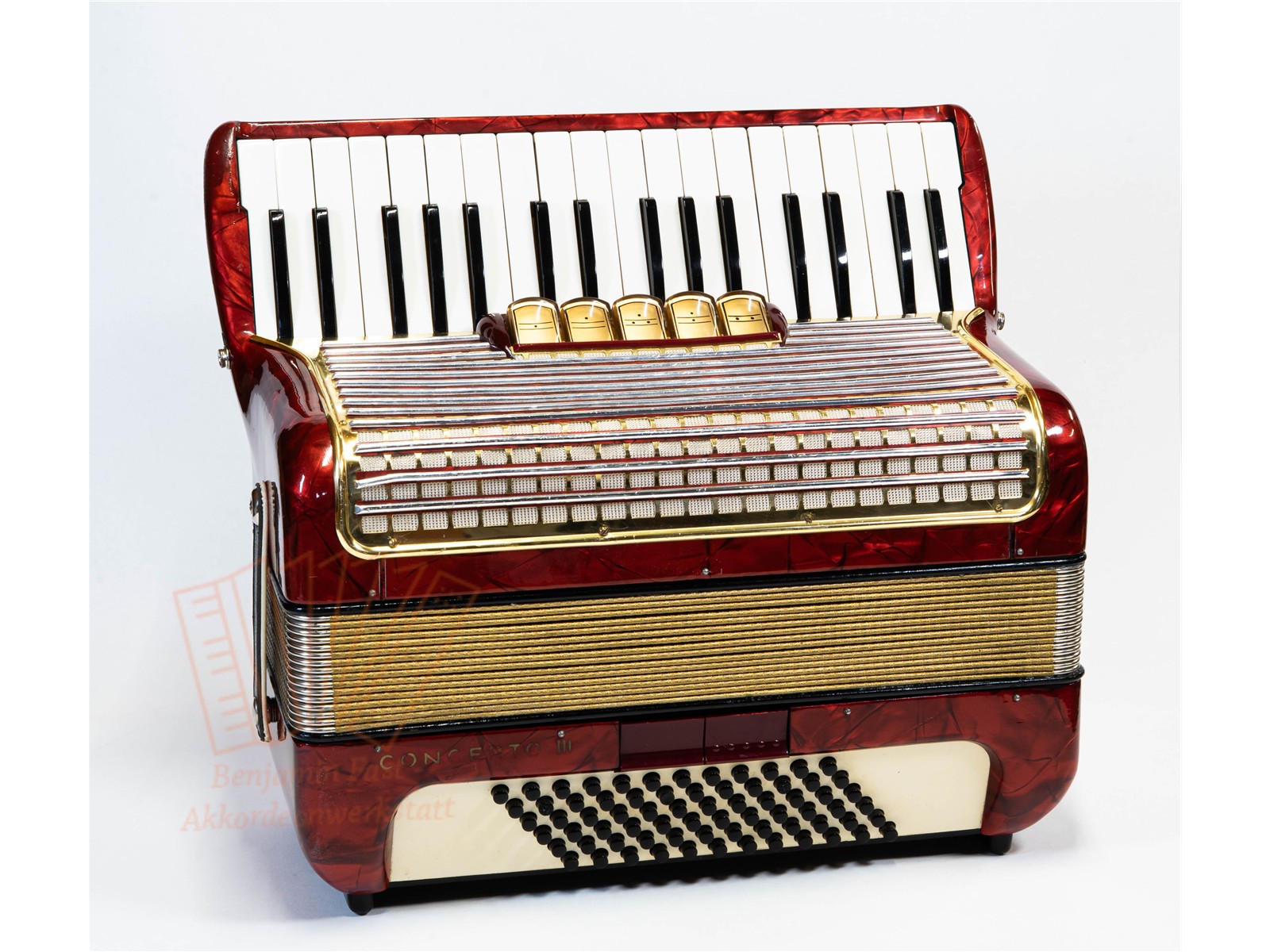 Akkordeon Hohner Concerto III  34/72/III/5/2 rot, gebraucht