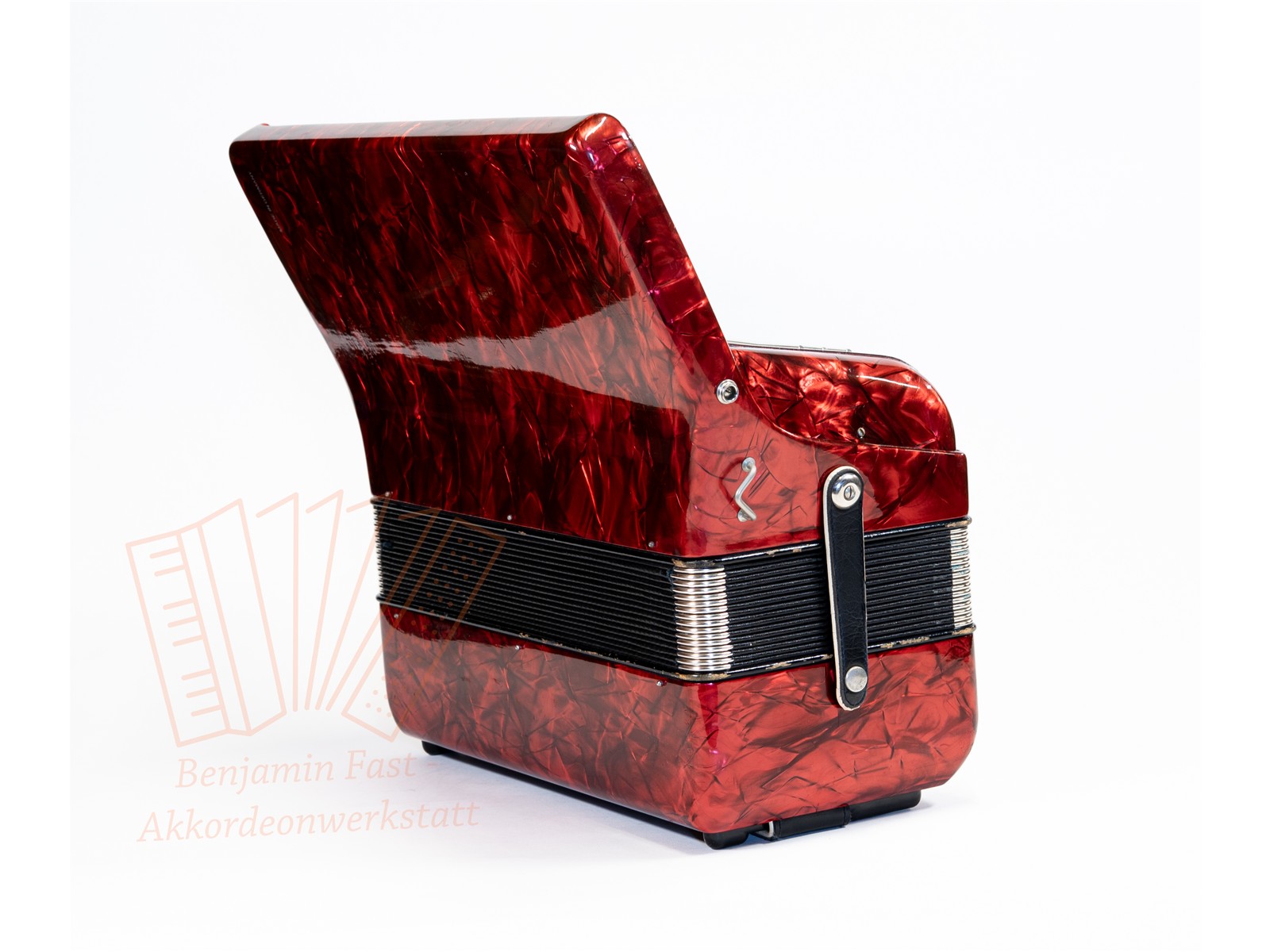 Akkordeon Hohner Concerto III N 34/72/III/5/2 rot, gebraucht Akkordeon Hohner Concerto III N 34/72/III/5/2 rot, gebraucht