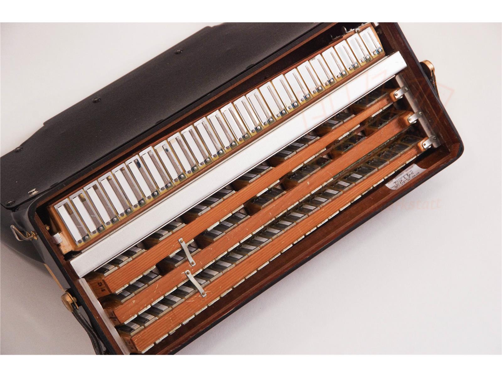 Akkordeon Hohner Golina II 41/120/V/12/7, gebraucht Akkordeon Hohner Golina II 41/120/V/12/7, gebraucht