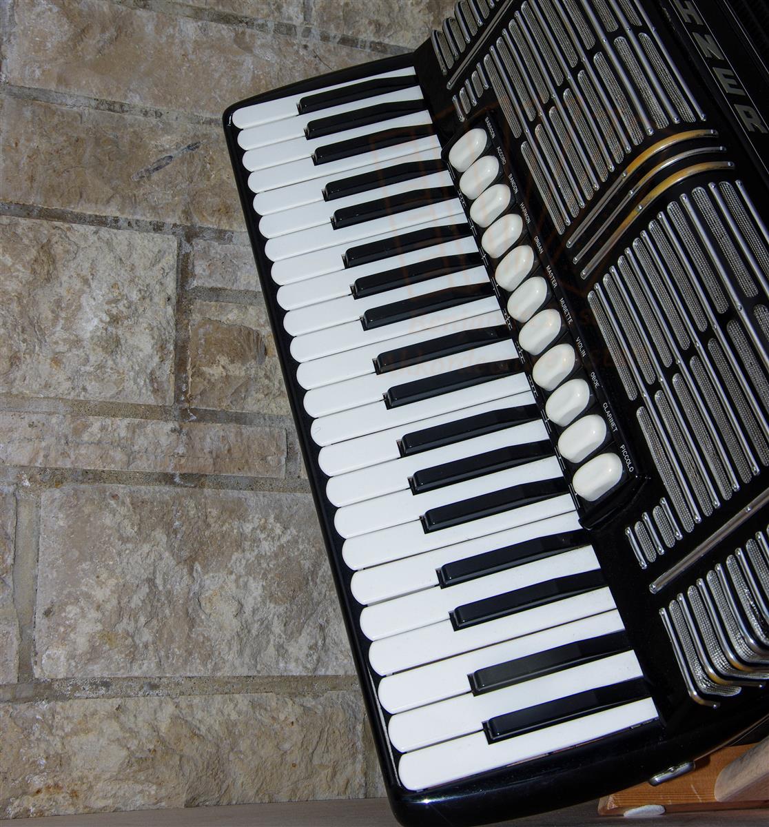 Akkordeon Hohner Morino V N gebraucht