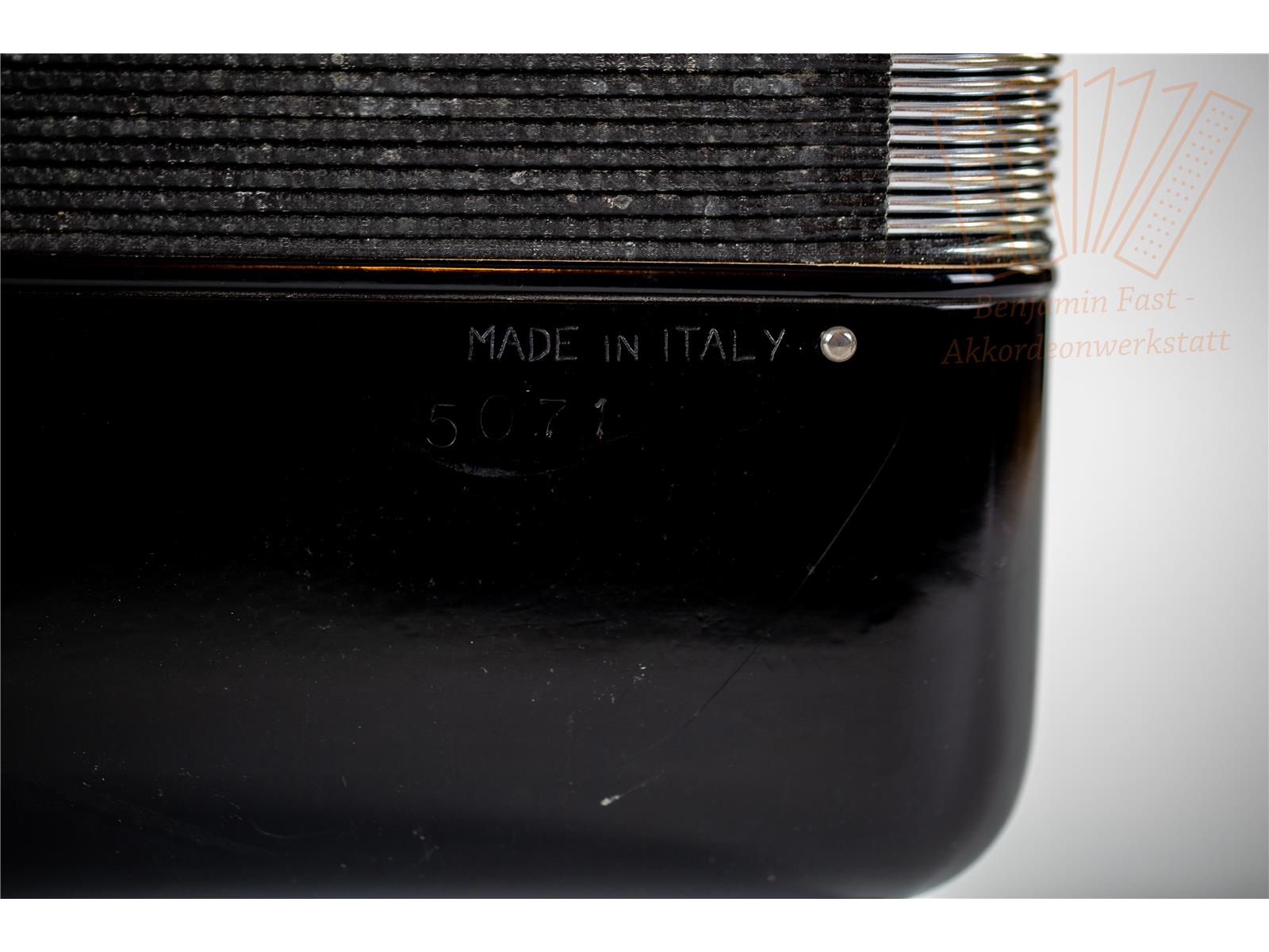Akkordeon Sartori Maestro II 41/120/IV/8/4 MT - gebraucht