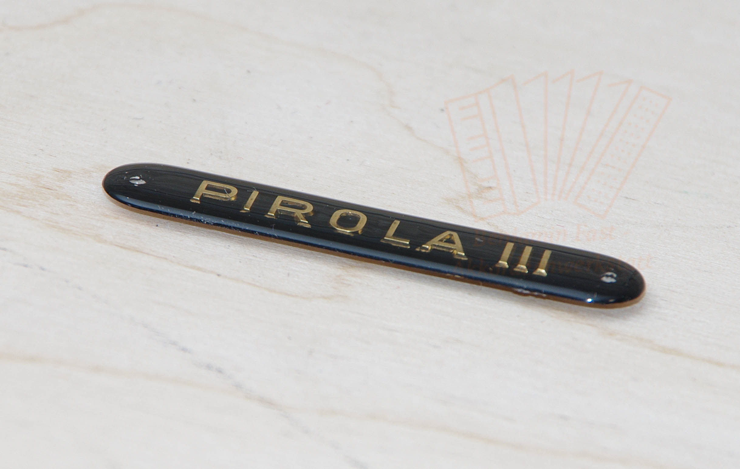 Schriftzug "PIROLA III" gebraucht